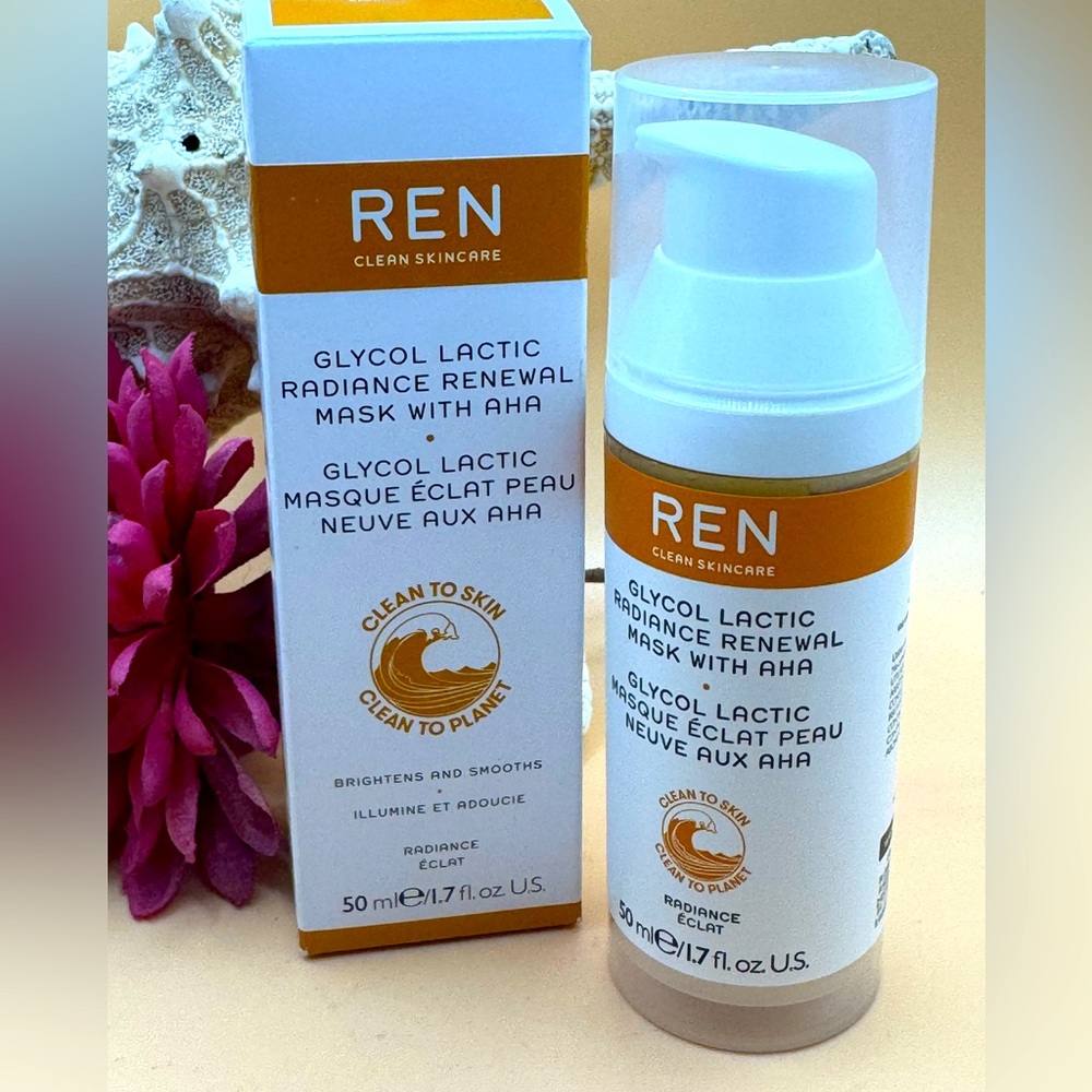 Ten glycol lactic radiance renewal mask with AHA - brightens and smooths